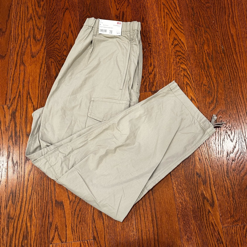 Uniqlo Wide Fit Parachute Cargo Pants Khaki